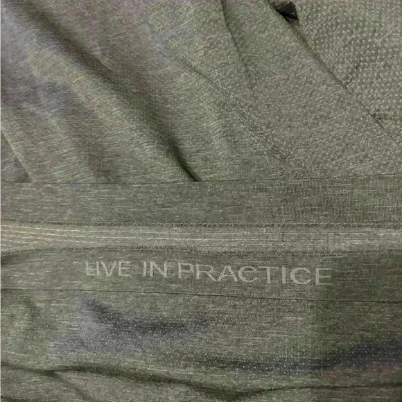 SOLD!!!! BULK  LULULEMON SHIRTS men’s shirts Med  & Large sizes. - Picture 6 of 15